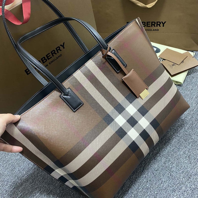 B**rry shopping bags